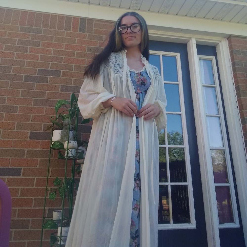 Radcliffe Vintage PJ/lingerie robe